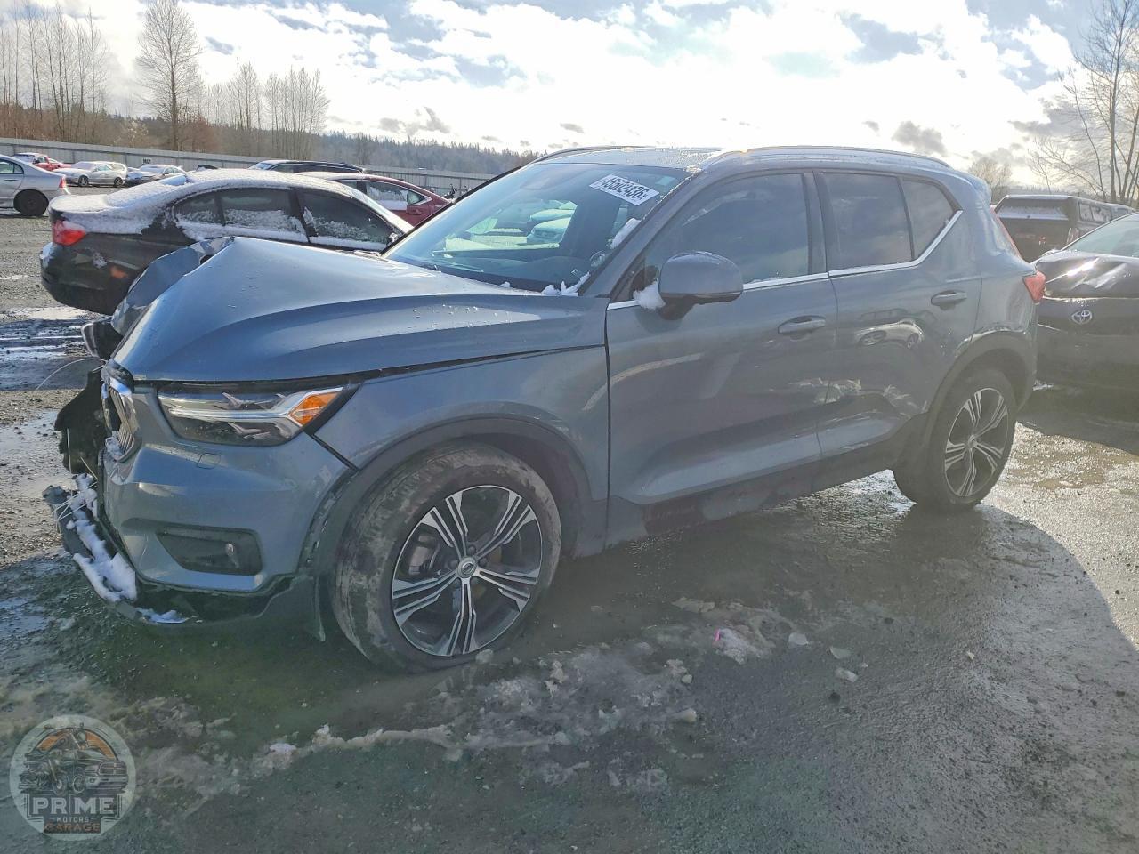 2020 VOLVO XC40 — фото 2