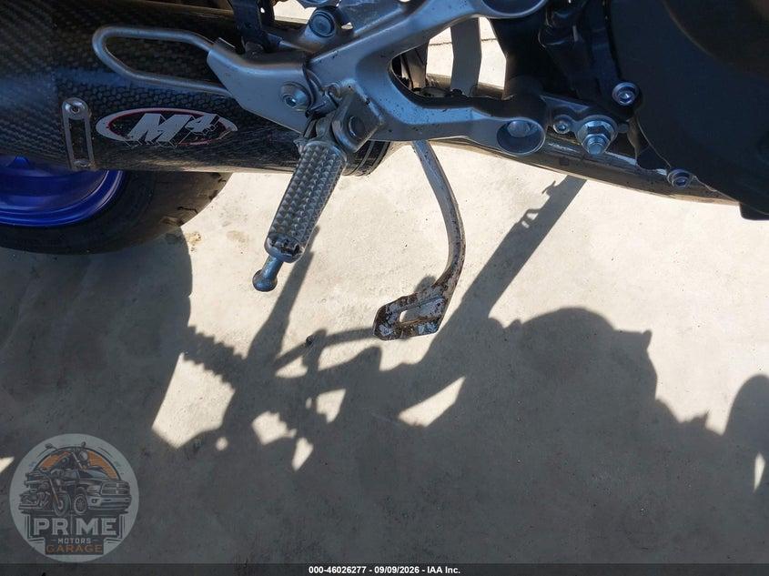 2015 YAMAHA FZ09 — фото 17