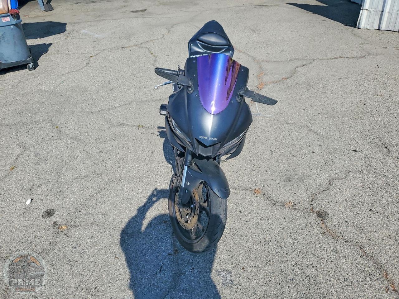 2021 YAMAHA YZFR3 — фото 5