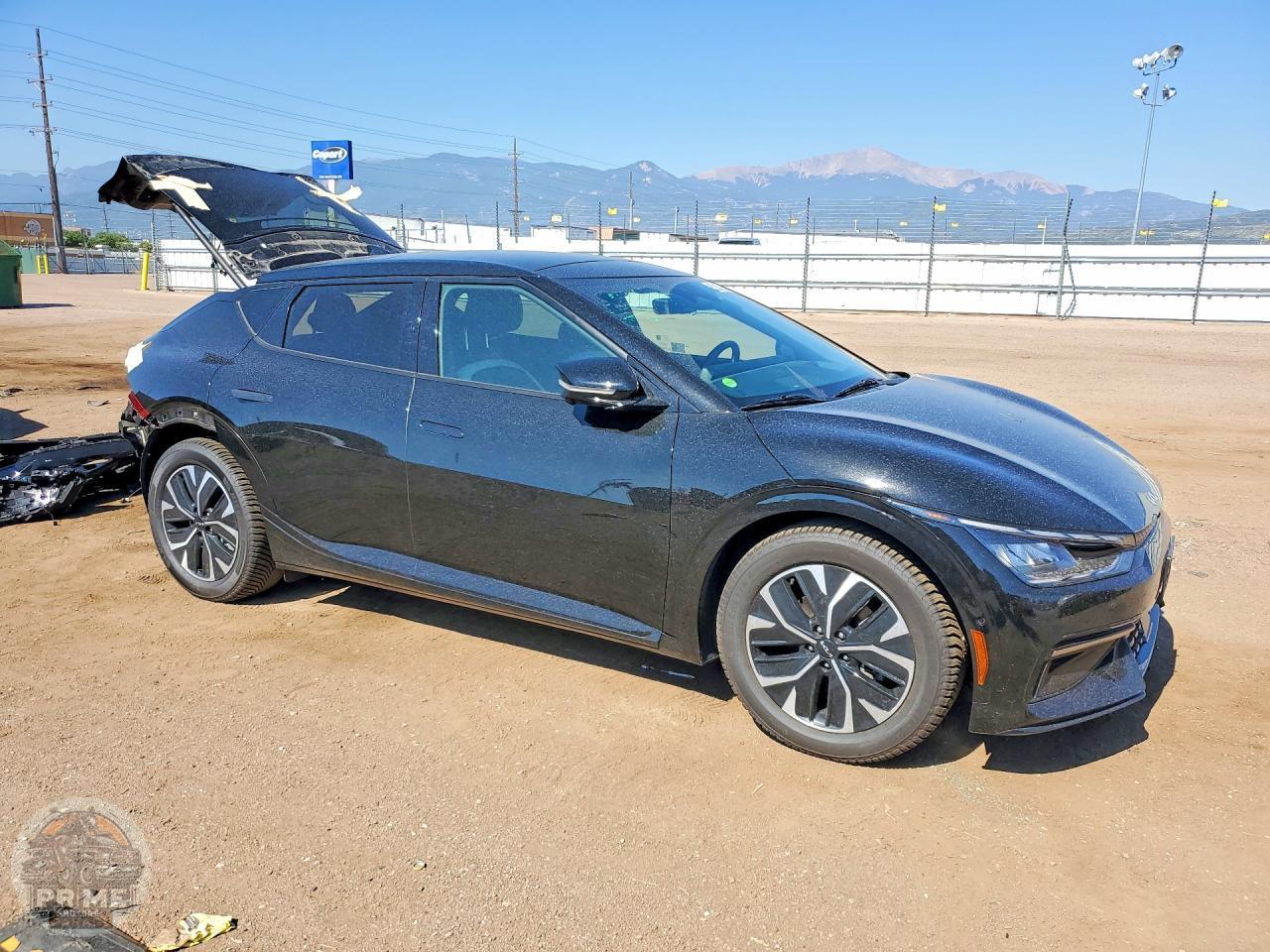 2023 KIA EV6 — фото 4