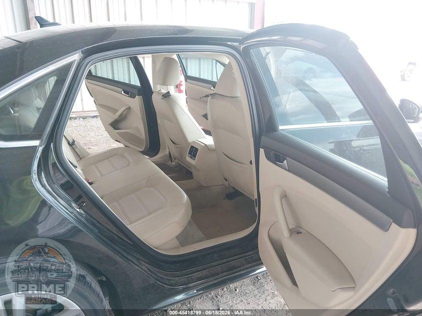 2014 VOLKSWAGEN PASSAT 2.0L TDI SE — фото 8