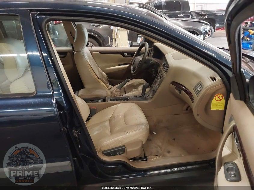 2003 VOLVO V70 2.4L TURBO — фото 5