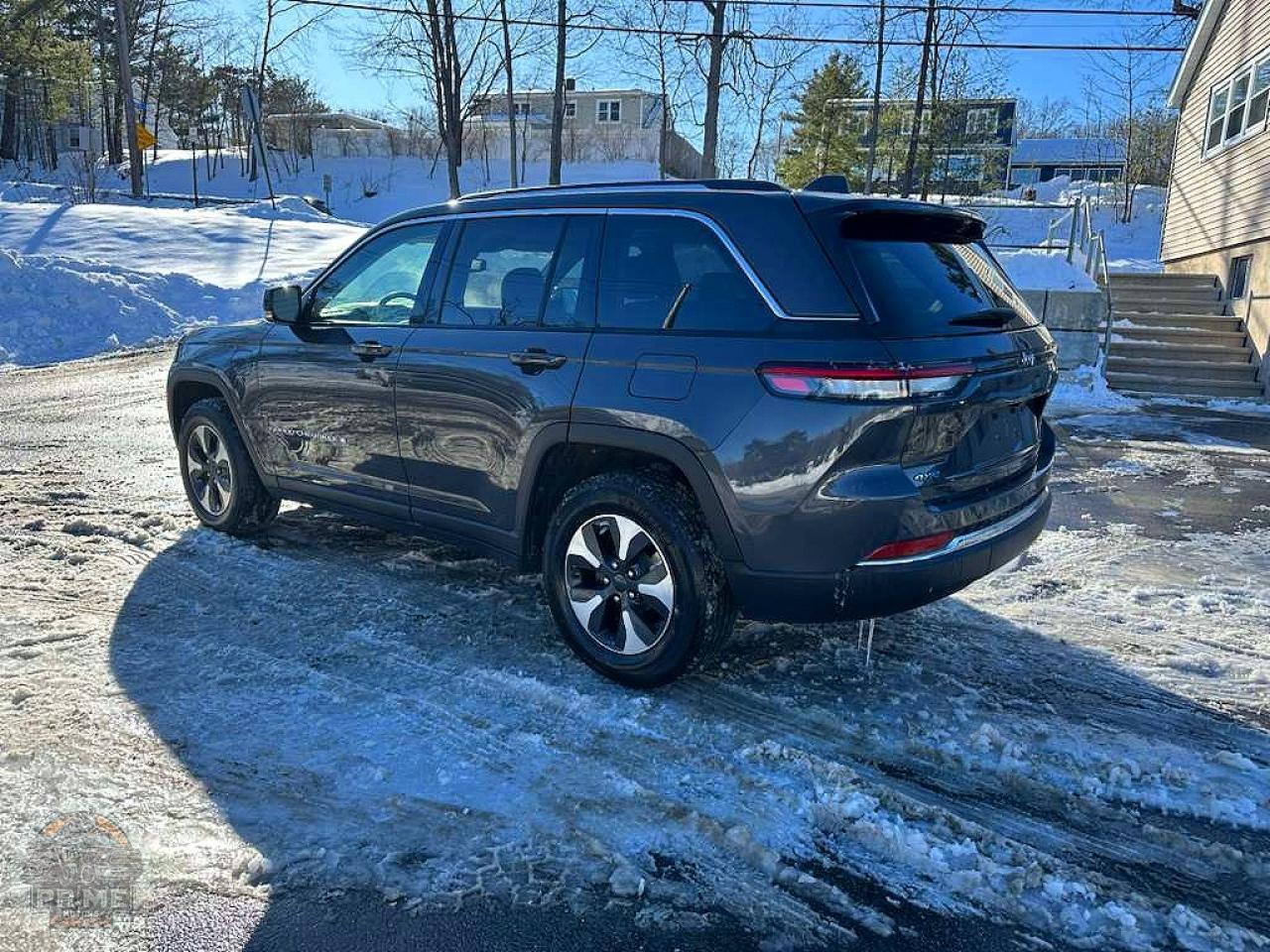 2024 JEEP GRAND CHEROKEE — фото 2