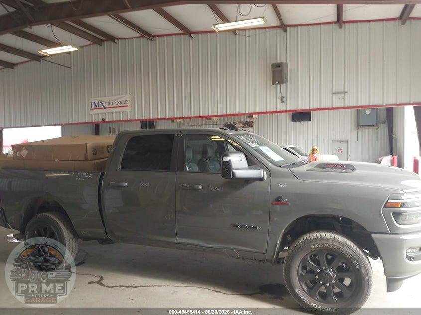 2026 RAM 2500 LARAMIE  4X4 6'4 BOX — фото 17