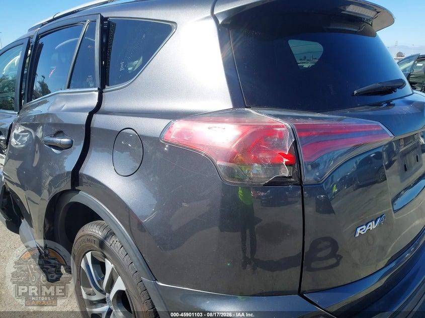 2018 TOYOTA RAV4 LE — фото 18
