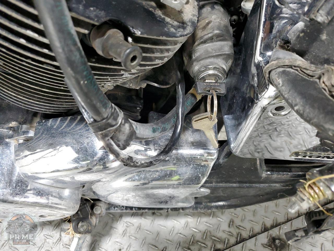 2005 HONDA VT750 — фото 8