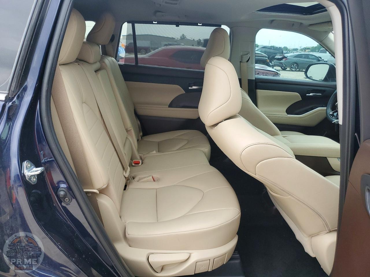 2021 TOYOTA HIGHLANDER — фото 21