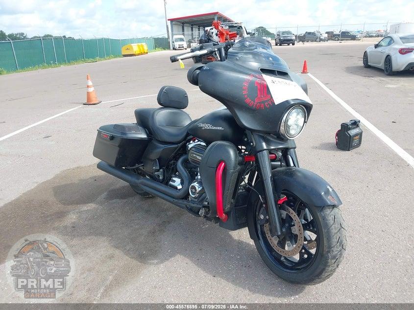2017 HARLEY-DAVIDSON FLHXS (STREET GLIDE SPECIAL) STREET GLIDE SPECIAL — фото 1