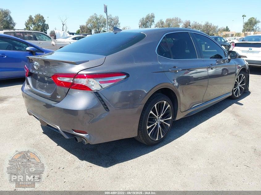 2019 TOYOTA CAMRY SE — фото 4