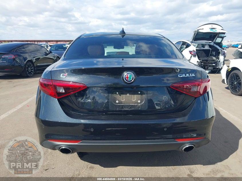 2018 ALFA ROMEO GIULIA TI LUSSO AWD — фото 17