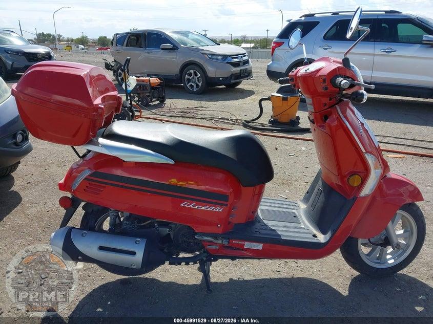 2016 KYMCO USA INC LIKE 200I — фото 12