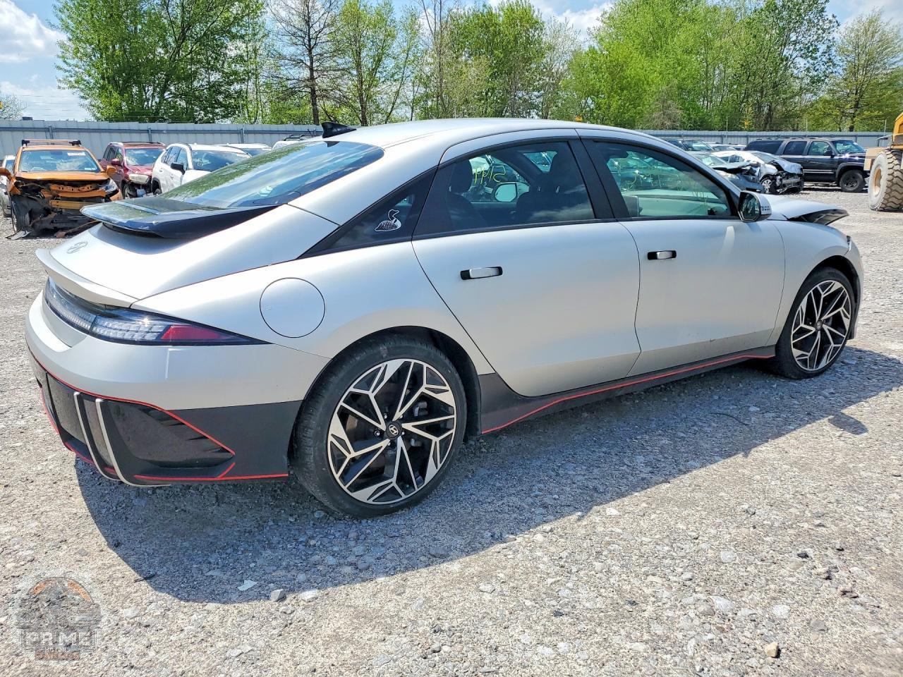 2024 HYUNDAI IONIQ — фото 3