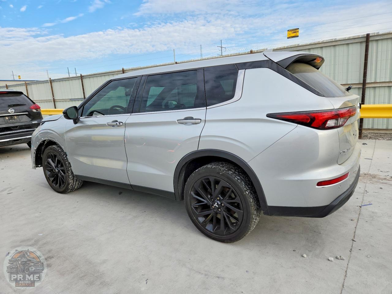 2022 MITSUBISHI OUTLANDER — фото 2