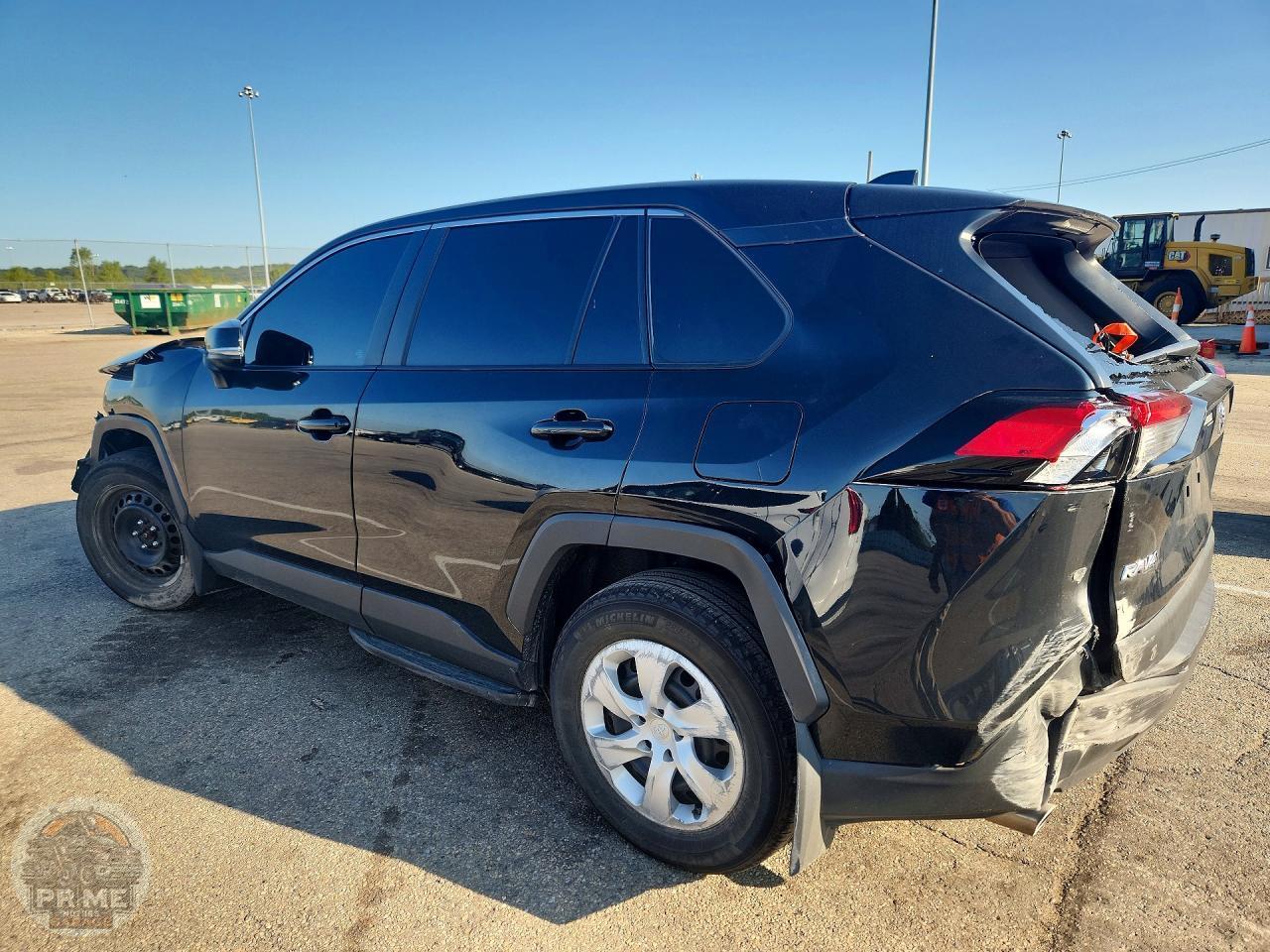 2025 TOYOTA RAV4 — фото 2