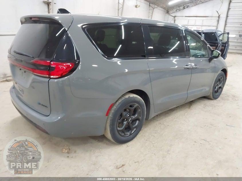 2023 CHRYSLER PACIFICA HYBRID TOURING L — фото 4