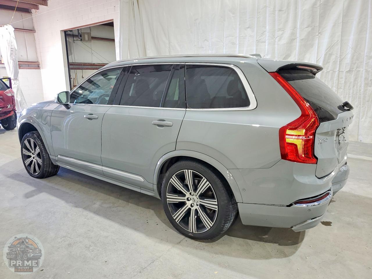 2025 VOLVO XC90 — фото 2