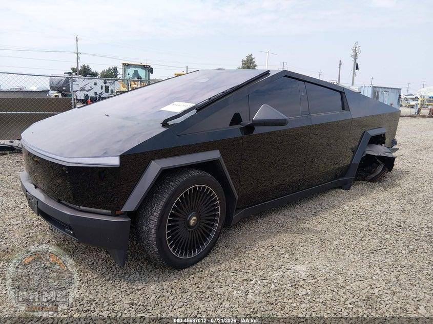 2025 TESLA CYBERTRUCK ALL-WHEEL DRIVE — фото 2