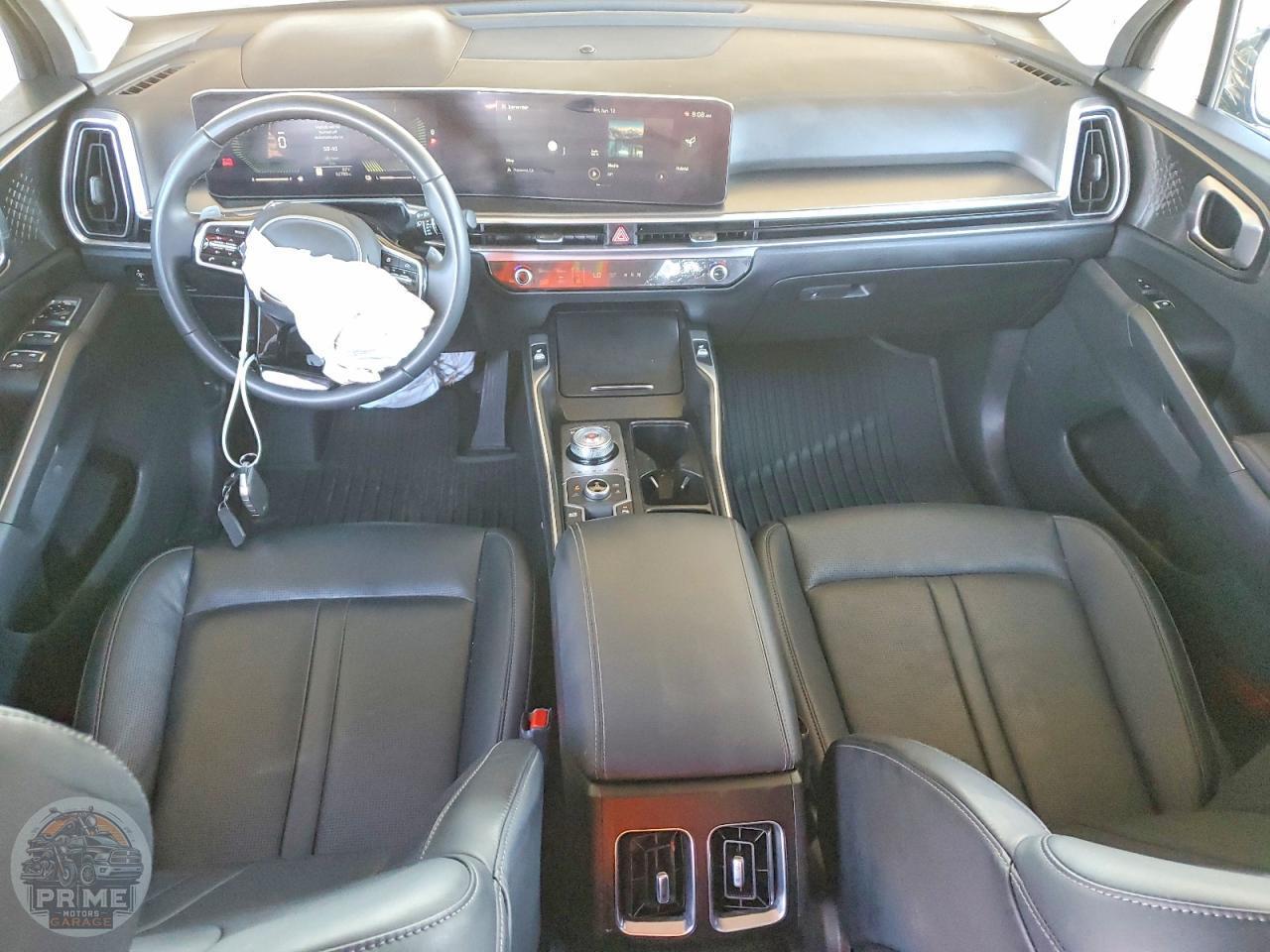 2025 KIA SORENTO — фото 8