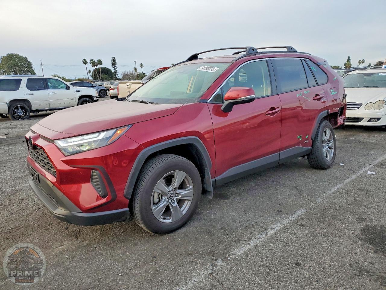 2025 TOYOTA RAV4 — фото 1