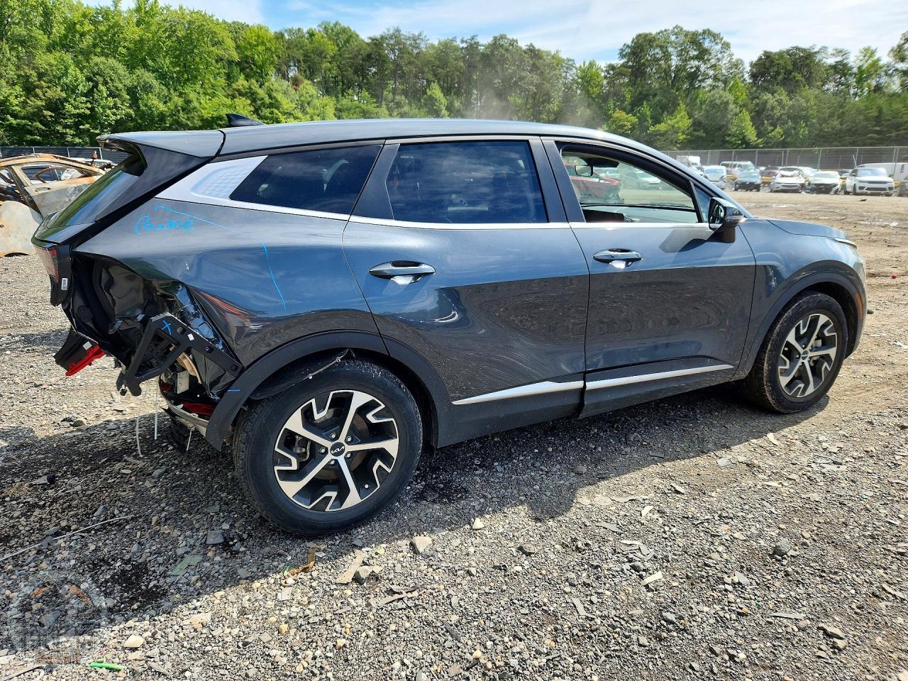 2025 KIA SPORTAGE — фото 3