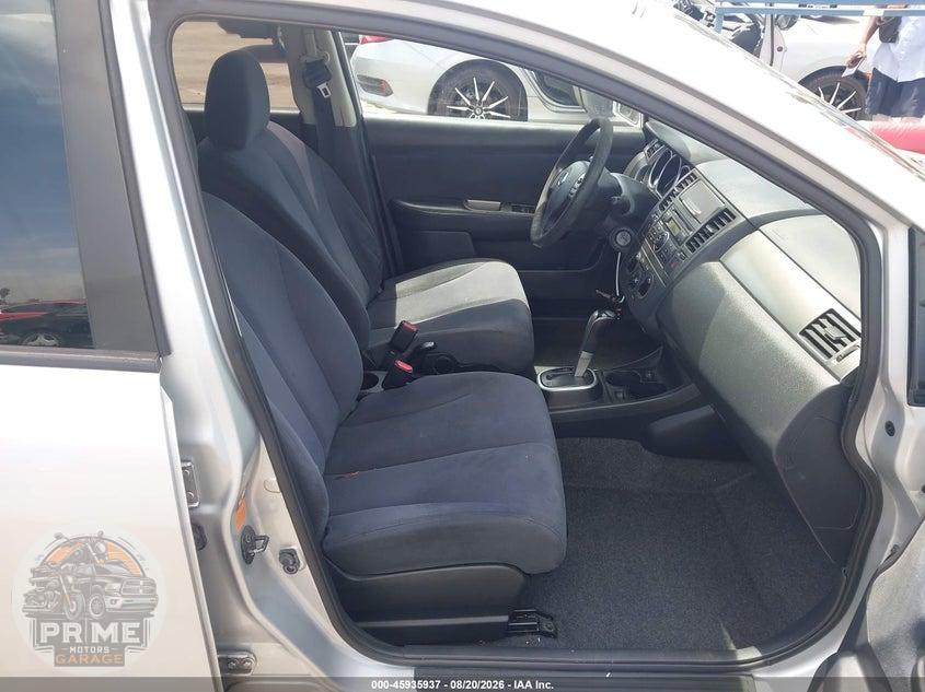 2009 NISSAN VERSA 1.8S — фото 5