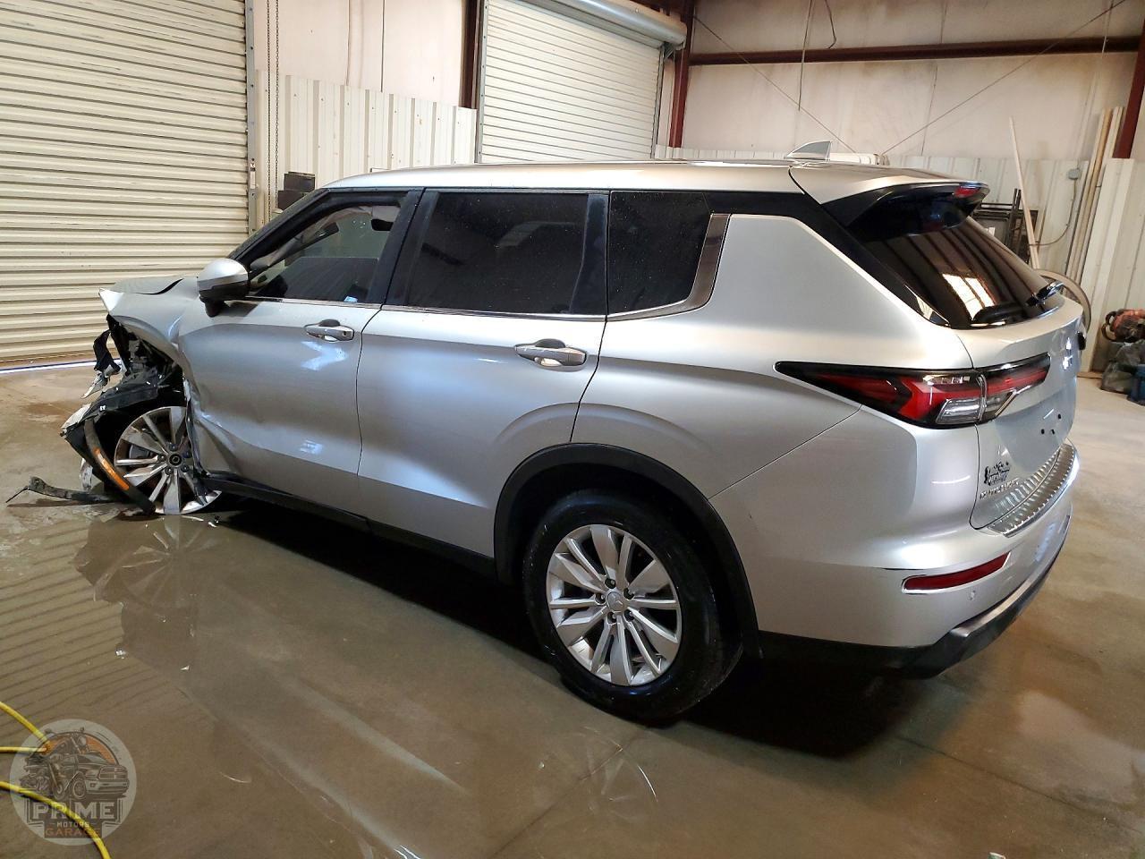 2025 MITSUBISHI OUTLANDER — фото 2