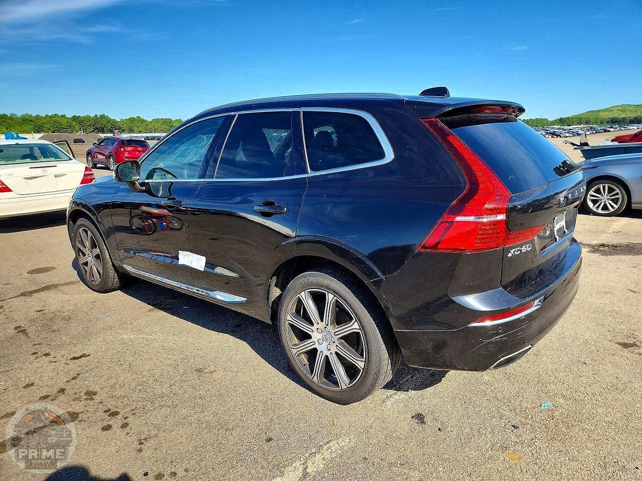 2020 VOLVO XC60 — фото 2
