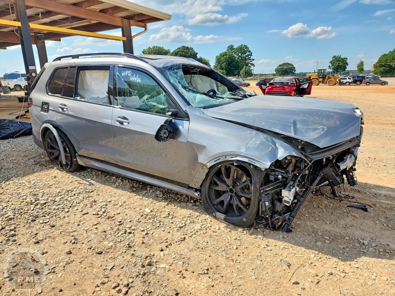 2026 BMW X7 — фото 8