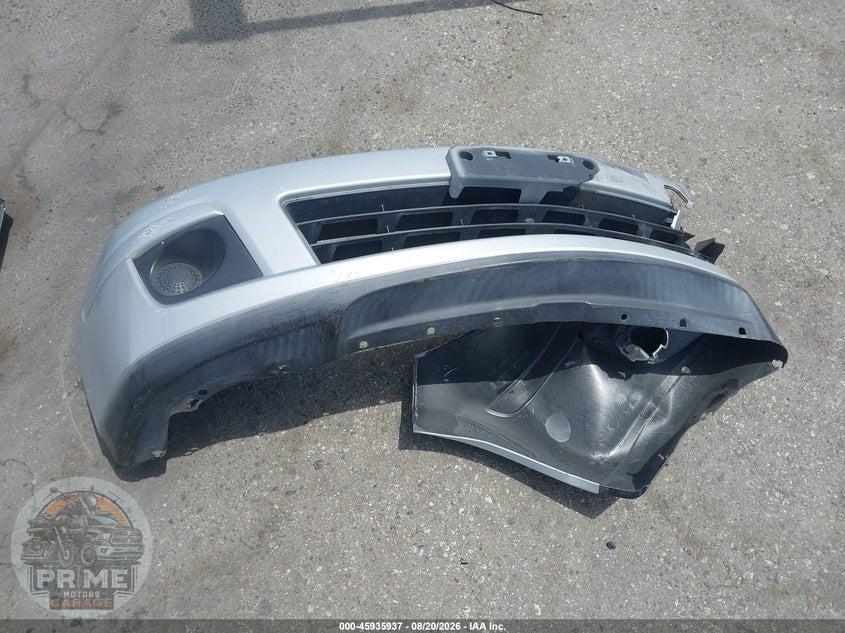 2009 NISSAN VERSA 1.8S — фото 12