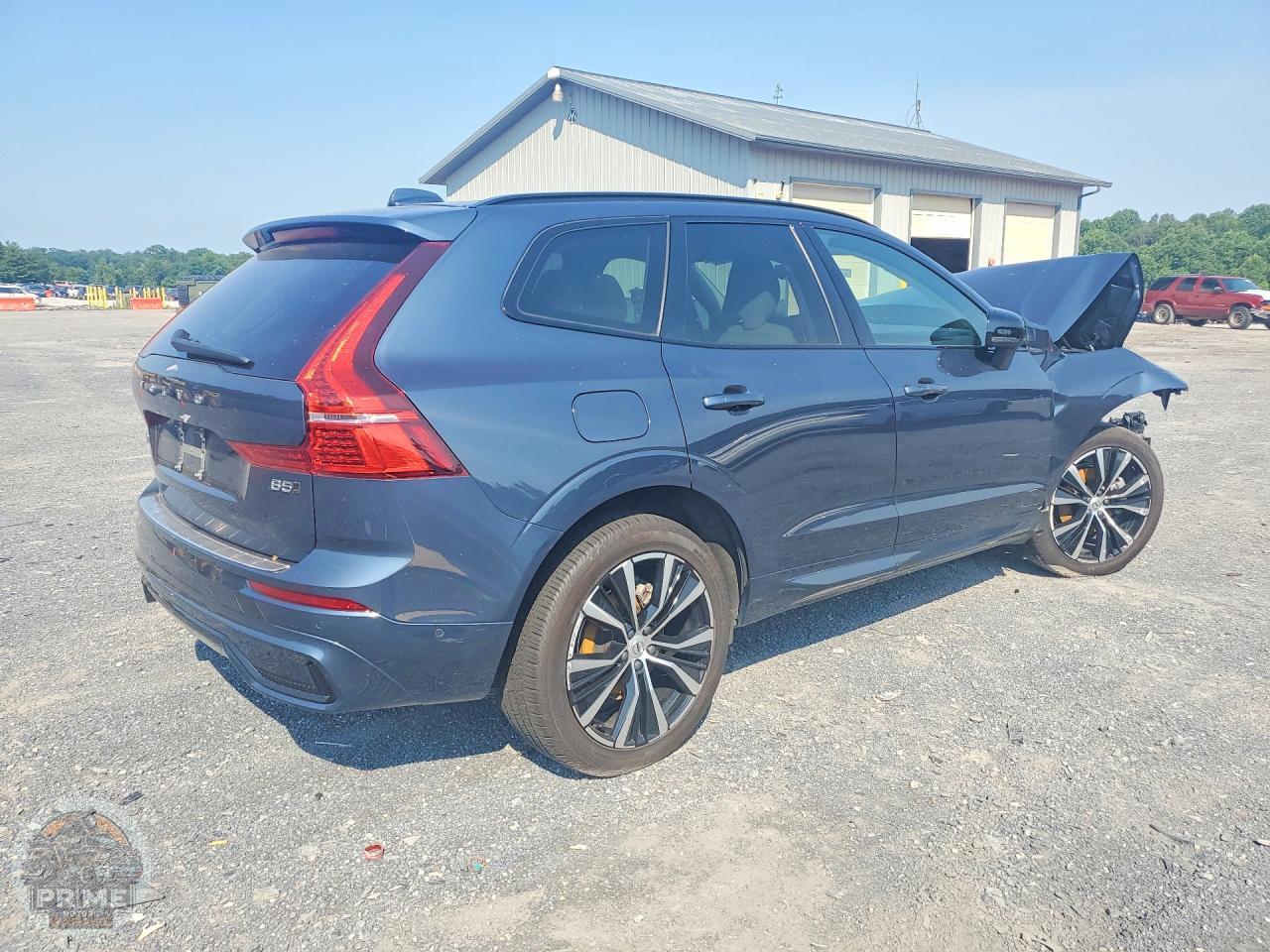 2024 VOLVO XC60 — фото 3