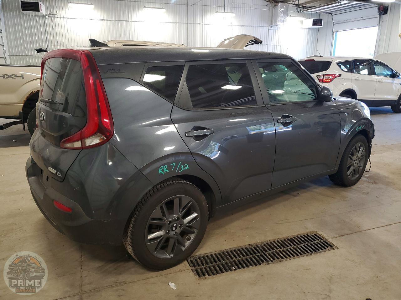 2021 KIA SOUL — фото 3