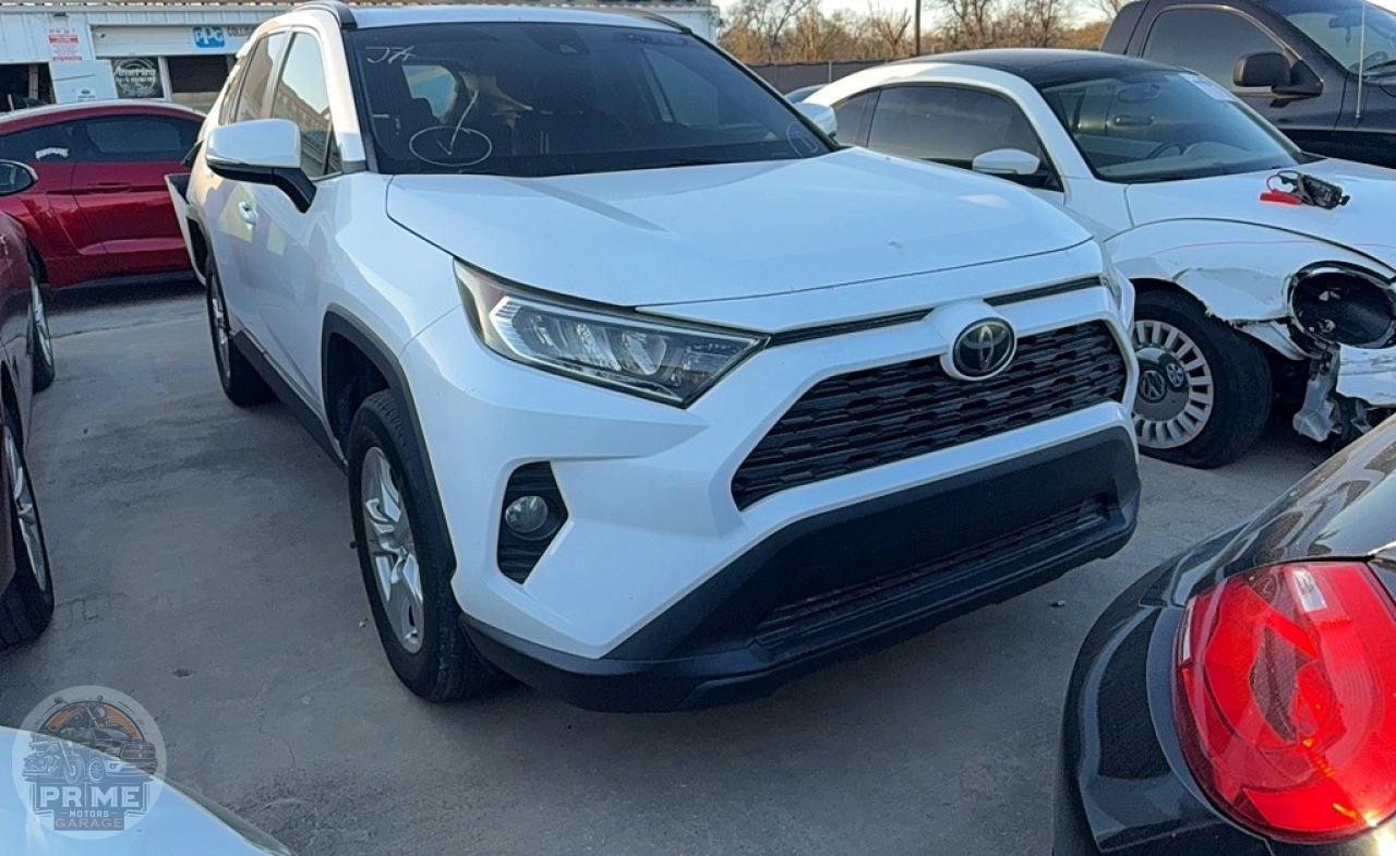 2021 TOYOTA RAV4 — фото 3