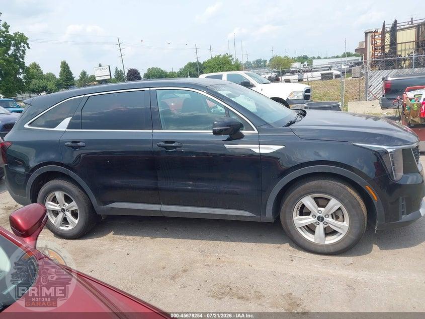 2025 KIA SORENTO LX — фото 13