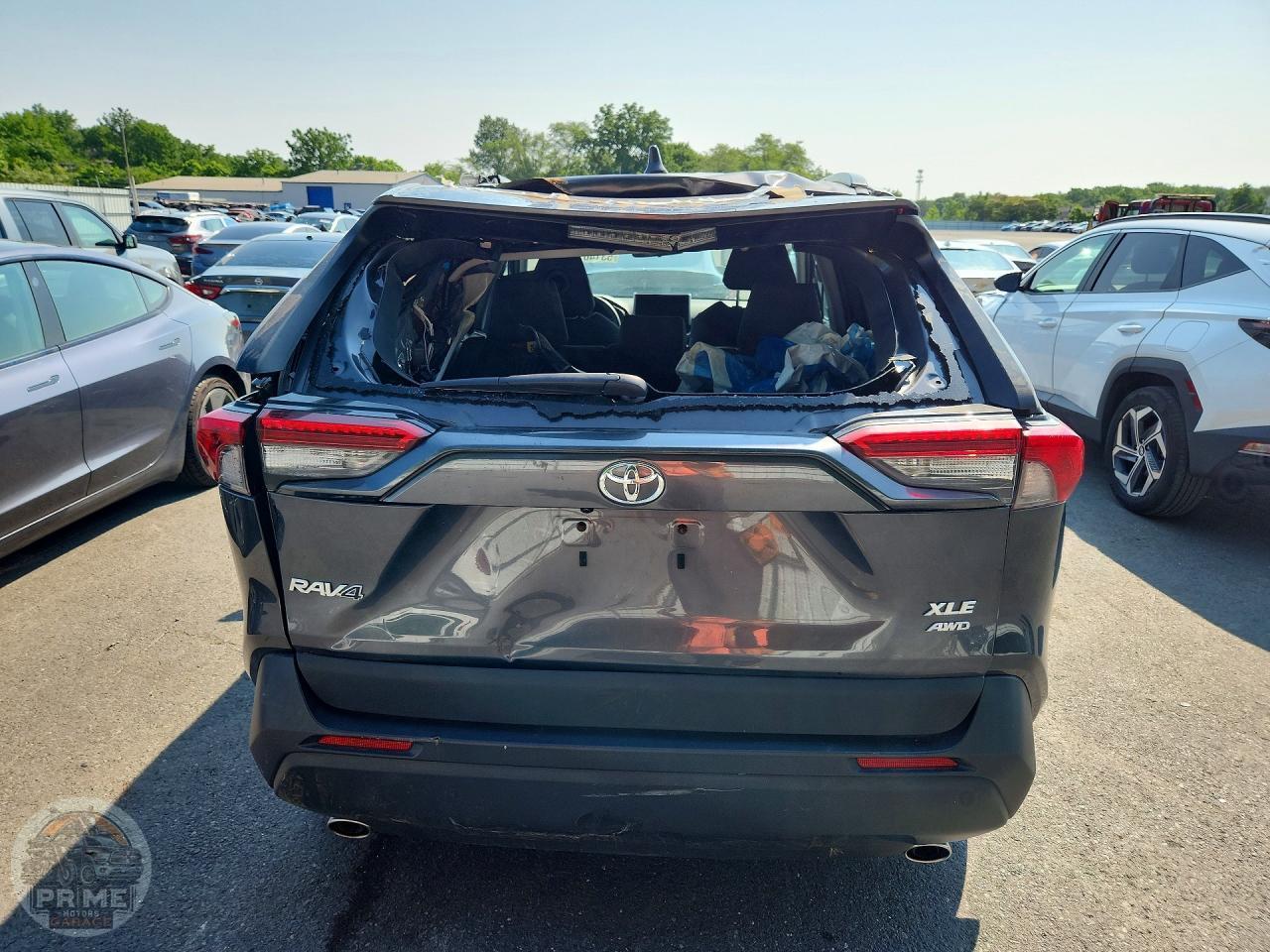 2025 TOYOTA RAV4 — фото 11
