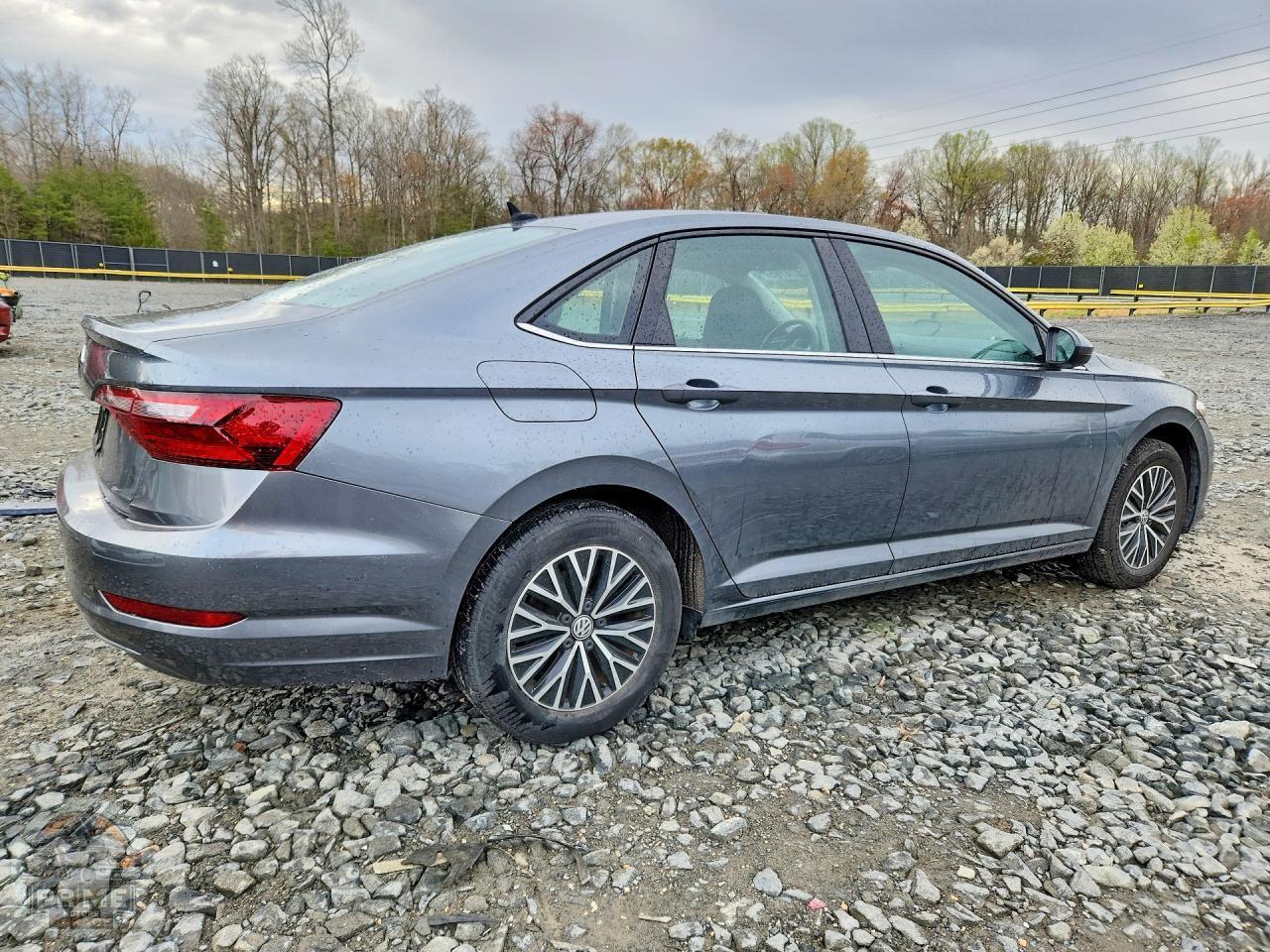 2021 VOLKSWAGEN JETTA — фото 3