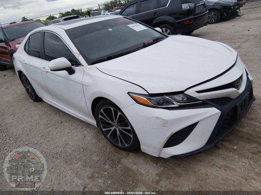 2019 TOYOTA CAMRY SE — фото 1