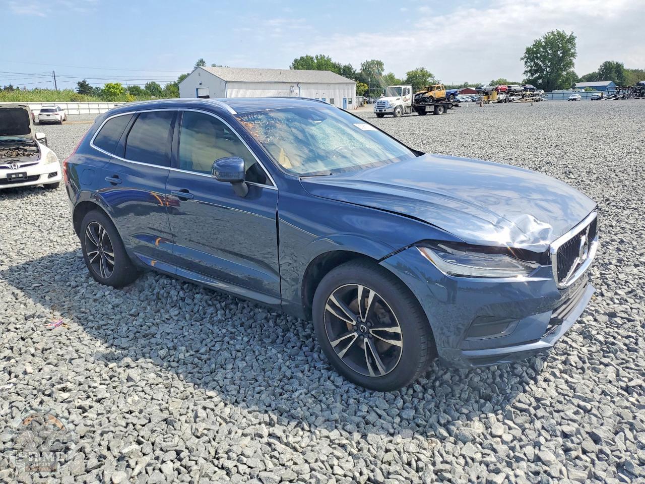 2020 VOLVO XC60 — фото 4