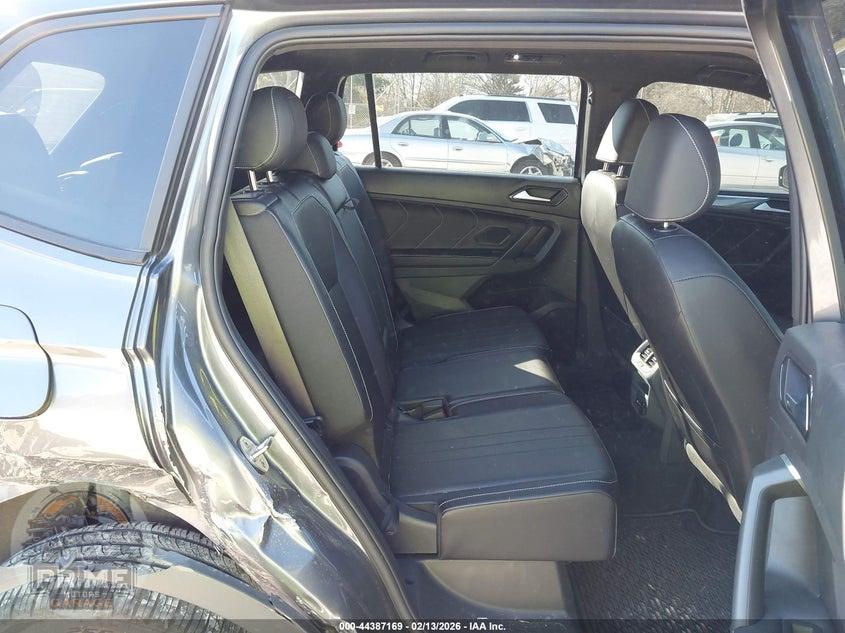 2024 VOLKSWAGEN TIGUAN 2.0T SE R-LINE BLACK — фото 8