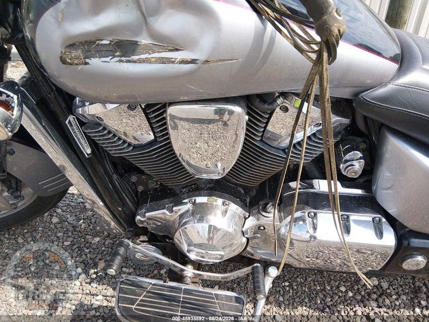 2006 HONDA VTX1800 R3 — фото 9