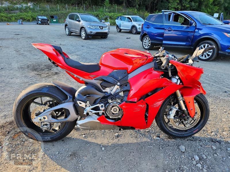 2025 DUCATI PANIGALE — фото 1