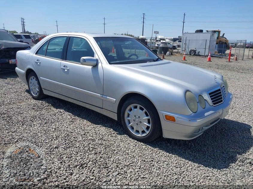2000 MERCEDES-BENZ E 320 — фото 1