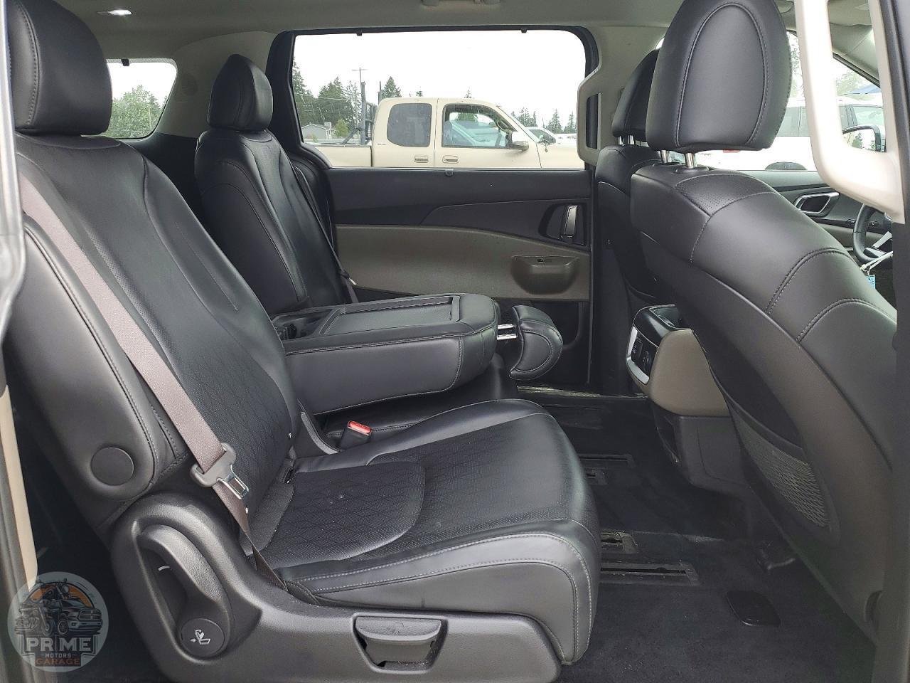 2025 KIA CARNIVAL — фото 11
