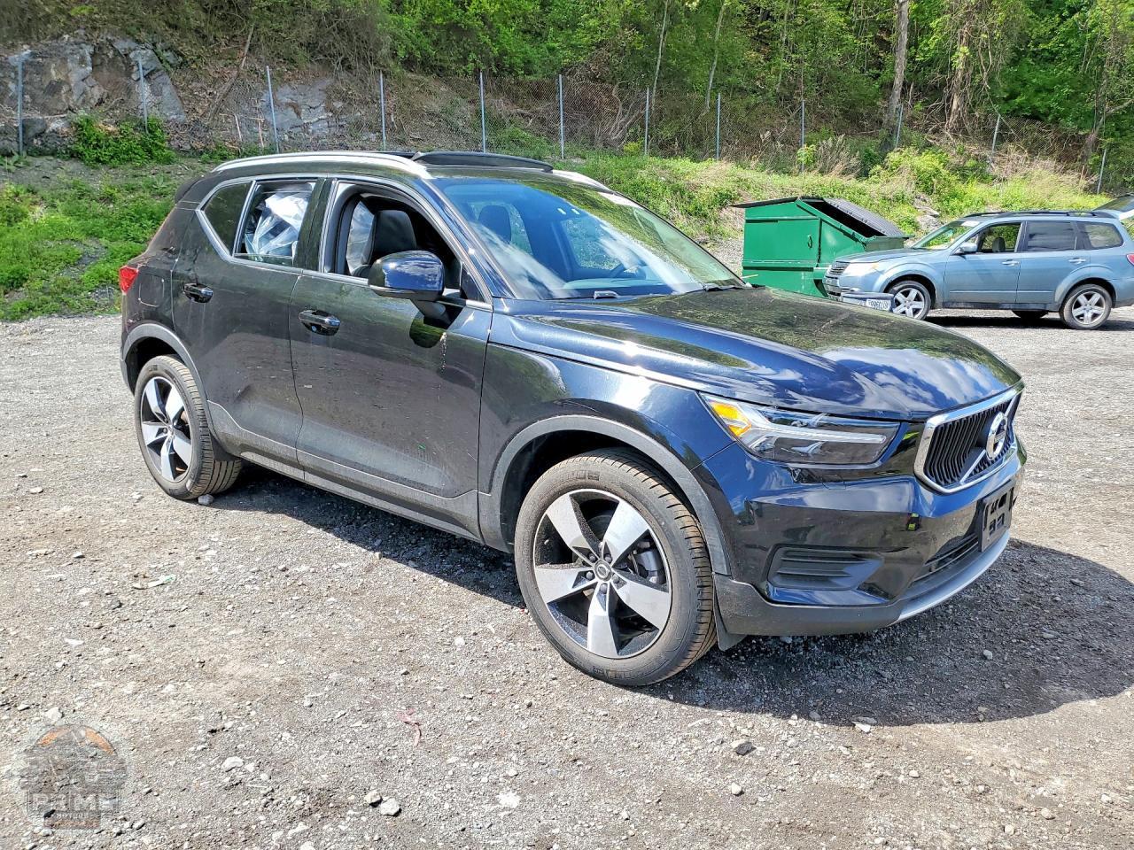 2022 VOLVO XC40 — фото 12