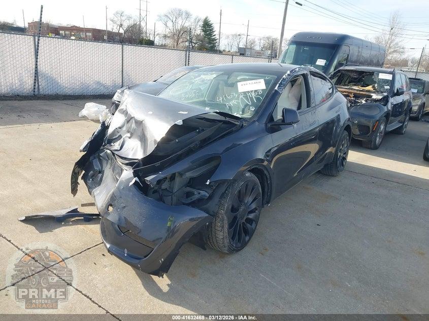 2024 TESLA MODEL Y PERFORMANCE DUAL MOTOR ALL-WHEEL DRIVE — фото 20