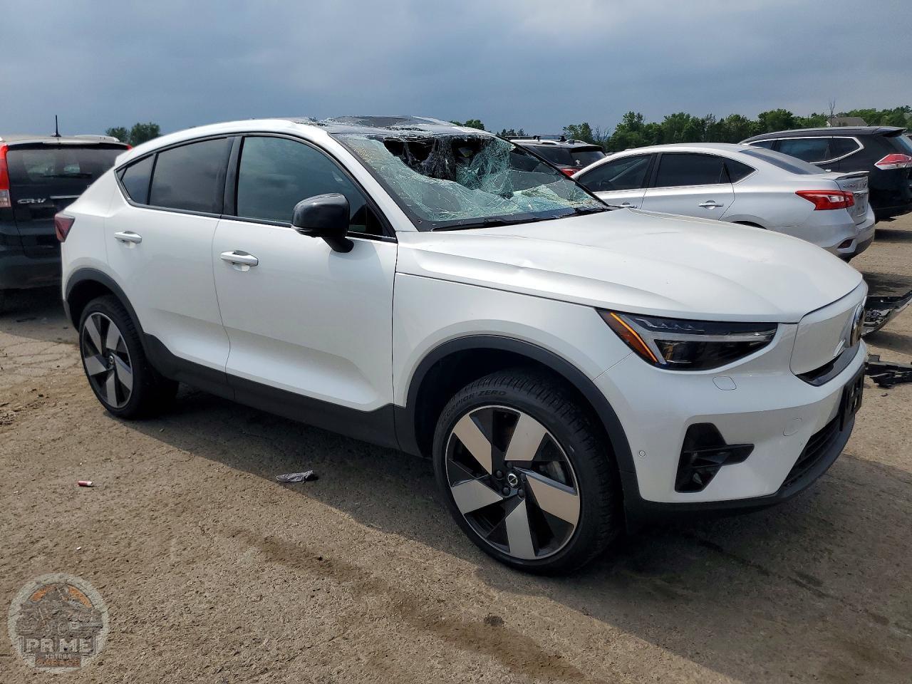2023 VOLVO C40 — фото 4