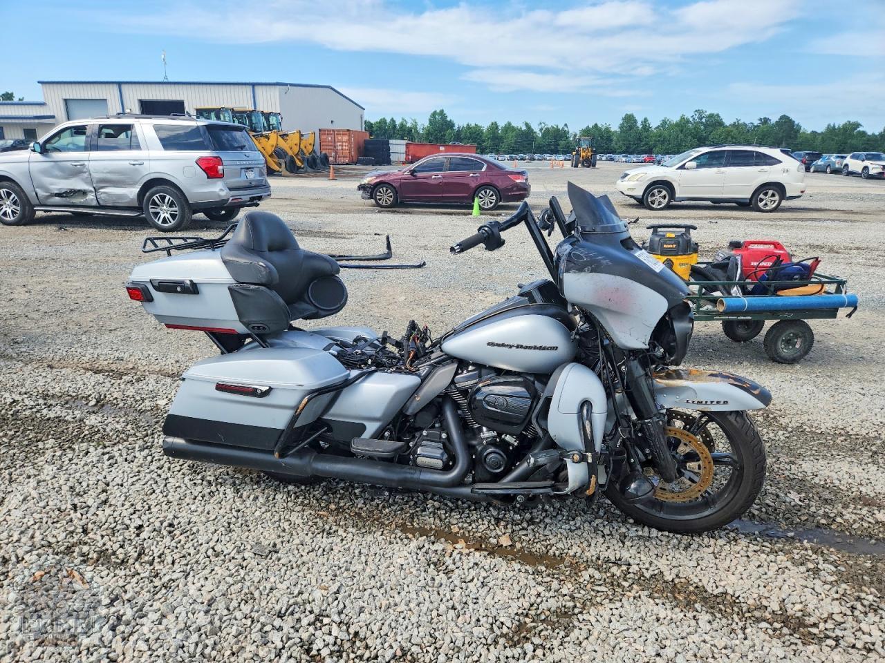 2020 HARLEY-DAVIDSON FLHTK (ULTRA LIMITED) — фото 1