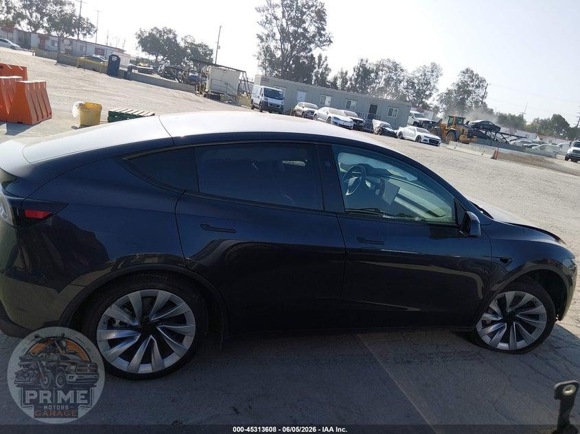 2026 TESLA MODEL Y PREMIUM REAR-WHEEL DRIVE/REAR-WHEEL DRIVE — фото 16
