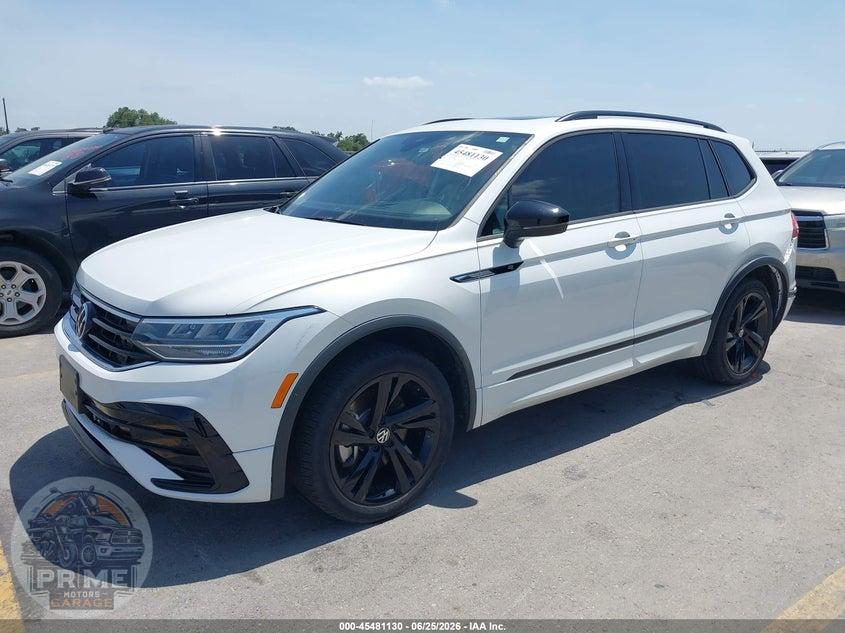 2023 VOLKSWAGEN TIGUAN 2.0T SE R-LINE BLACK — фото 2