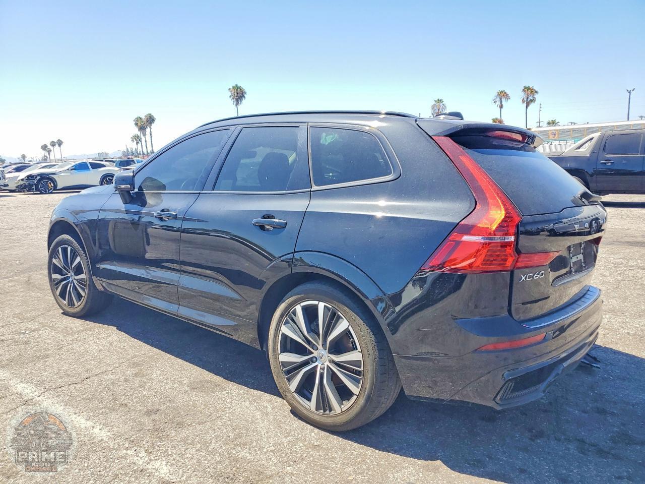 2024 VOLVO XC60 — фото 2