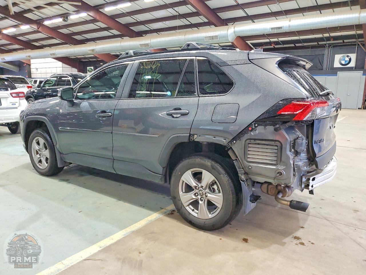 2025 TOYOTA RAV4 — фото 2